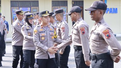 Wakapolres Rembang Di Dampingi Kabag SDM & PJU Berikan Arahan Kepada Bintara Remaja Angkatan 52 T.A. 2024