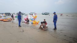 Gencarkan Patroli Laut, Sat Polairud Polres Rembang Jaga Kondusifitas Di Obyek Wisata Pantai