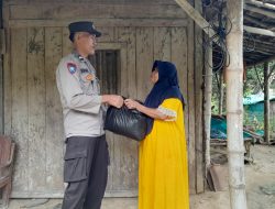 Blusukan Ke Warga Kurang Mampu Serta Sambut Bulan Suci Ramadhan, Polsek Pancur Salurkan Bantuan Sosial Polri Presisi