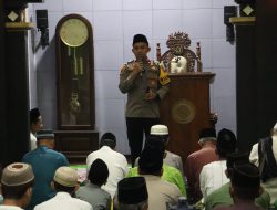 Safari Kamtibmas Bulan Ramadhan, Wakapolres Rembang Isi Kultum Subuh di Masjid Al Huda Tireman