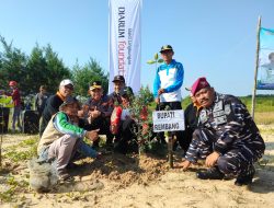 Undangan Dari Sekda Rembang, Wakapolres Rembang Hadiri Apel Dalam Rangka Bersih Pantai & Penanaman Mangrove