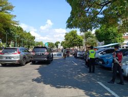 Jamin Keamanan & Ketertiban, Jajaran Polres Rembang Bersama Polsek Laksanakan Pengamanan Sholat Idul Adha 1446 H