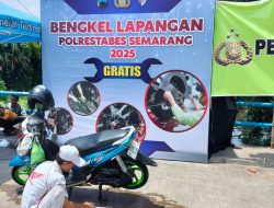 Bantu Pengendara Terdampak Banjir di Genuk, Polrestabes Semarang Dirikan Bengkel Lapangan