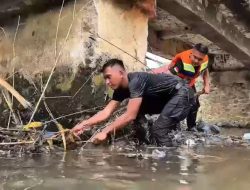 Dari Kumuh Menjadi Asri, Brimob Polda Jateng Bersama Warga Serentak Korvey Bersihkan Pantai dan Sungai