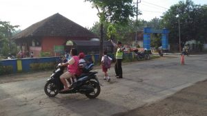 Tenang Saja, Sekarang Banyak Polisi Mengatur Lalu lintas di Rembang