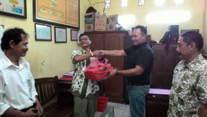 Polsek Kaliori Polres Rembang Serahkan 15,7 Kilogram Koin Kuno  ke Dinbudpar Kabupaten Rembang