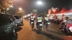 Saat Malam Minggu , Sat Sabhara Polres Rembang Laksanakan Patroli Bersepeda