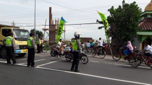 Polsek Sarang Rembang Kawal Sepeda Sehat Dalam Rangka Harlah PPP ke 45 Dapil 4