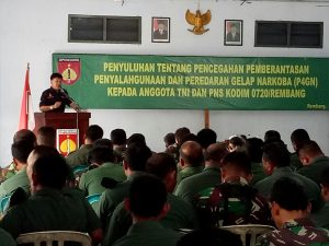 Kasat Resnarkoba Polres Rembang Menjadi Narasumber Sosialisasi P4GN di Kodim 0720
