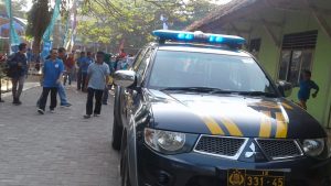 Polsek Kota Rembang Kawal Jalan Santai Memeriahkan HUT SMPN 2 Rembang