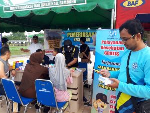 Urkes Polres Rembang  Adakan Pelayanan Kesehatan Gratis di Alun Alun