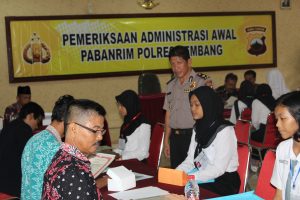 139 Calon Anggota Polri Ikuti Pemeriksaan Administrasi Awal Pabanrim Polres Rembang