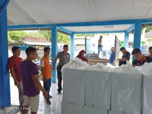 Polsek Sarang Rembang Kawal Distribusi Logistik Pemilu Dari PPK Ke PPS Gunungmulyo