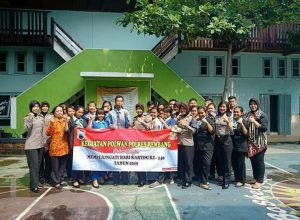 Peringatan Hari Kartini Ke 140, Polwan Polres Rembang Penyuluhan di Sekolah