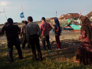 Perahu Terbalik saat Melaut, 2 Nelayan Kaliori Rembang Berhasil Diselamatkan