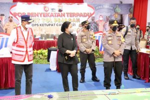 Kapolri Dan Panglima TNI, Tinjau Laju Kendaraan Di Gerbang Tol Penjagaan