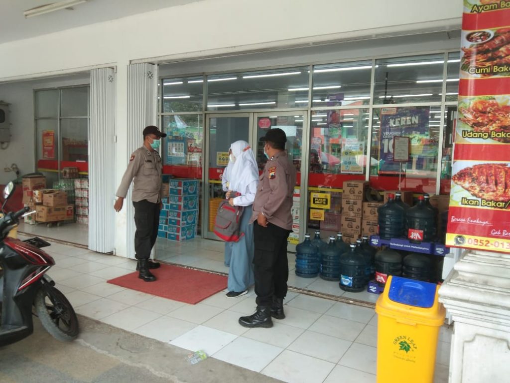 Antisipasi 3C dan Mendukung PPKM Mikro Polsek Pamotan Rembang Laksanakan Sambang Swalayan