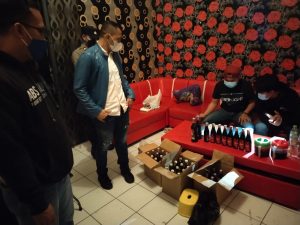 Jaga Kamtibmas Rembang tetap Kondusif, Polres Rembang sita Puluhan Botol Miras