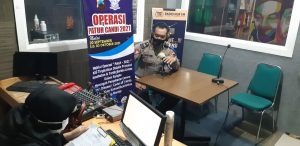 Sat Lantas Polres Rembang Kembali Sosialisasikan Ops Patuh Candi 2021 Lewat Siaran Radio NUR FM Rembang