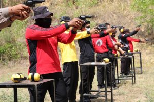 Asah Kemampuan Anggota, Polres Rembang gelar Latihan Menembak