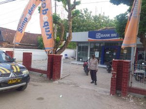 Cegah Kriminalitas, Polsek Sale Rembang Patroli Sasar Bank BRI
