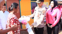 Kapolres Rembang Resmikan Sekaligus Penyerahan Progam Bantuan Bedah Rumah Kepada Ibu Lamiyatun
