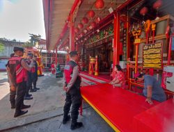 Cegah Gangguan Perayaan Imlek, Sat Samapta Polres Rembang Patroli ke Klenteng