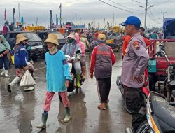 Minggu Pagi, Satpolaitud Polres Rembang Pantau Giat Masyarakat Nelayan 