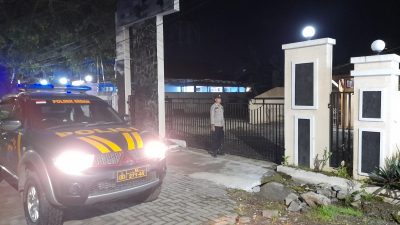 Patroli Dinihari Polsek Sedan, Pantau Wilayah Antisipasi Kejahatan di Jam Rawan