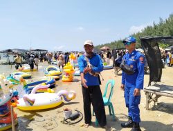 Antisipasi Kecelakaan Air, Satpolairud Polres Rembang Tingkatkan Patroli di Kawasan Obyek Wisata Pantai 