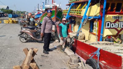 Patroli Perairan, Sat Polairud Polres Rembang Himbau Nelayan Perhatikan Keselamatan Melaut
