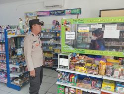 Sambangi Minimarket, Patroli Polsek Pancur Beri Himbauan Kamtibmas Kepada Pegawai Minimarket
