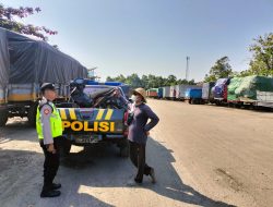 Antisipasi Kriminalitas, Polsek Kragan Patroli Mobile ke Kantong Parkir Truk