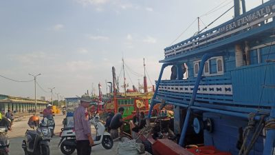 Sat Polairud Polres Rembang Himbau Pemilik Kapal Antisipasi Kejadian Kebakaran Seperti di Pelabuhan Tegal