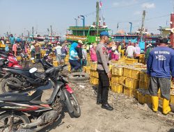 Pantau Giat Masyarakat Nelayan, Sat Polairud Polres Rembang Pastikan Kondusif