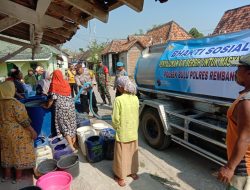 Desa Lambangan Kulon Rembang, Jadi Sasaran Bantuan Air Bersih Polsek Bulu