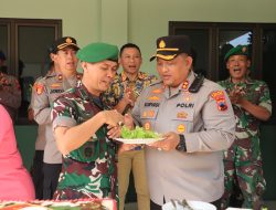 Kodim 0720/Rbg Mendadak Ramai, Ternyata Kapolres Rembang Bawa Kejutan HUT TNI 78