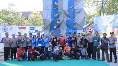 Kejuaraan Panjat Tebing Bertajuk Kapolres Rembang Cup Berlangsung Sukses & Meriah