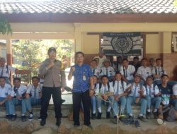 Bhabinkamtibmas Polsek Rembang Kota Gelar Penguatan Pendidikan Karakter Siswa di SMKN 1 Rembang