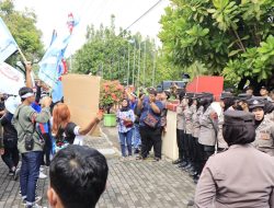 Aksi Unjuk Rasa dari Serikat Pekerja Kabupaten Rembang Dapat Pengamanan Ketat Dari Polres Rembang