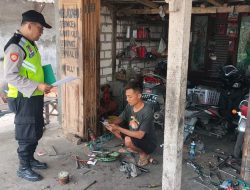 Polsek Kragan Sosialisasi Larangan Knalpot Brong di Bengkel Al Barokah Desa Narukan