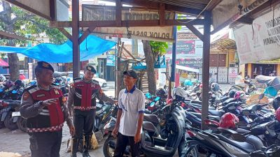 Patroli Himbauan Juru Parkir Pasar, Regu Patroli Sat Samapta Polres Rembang Tekankan Intensifkan Penjagaan Saat Bulan Ramadhan