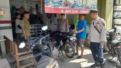 Menjadi Tempat Berkumpulnya Pemuda Untuk Modif Motor, Polsek Sluke Datangi Bengkel Variasi Guna Sosialisasi