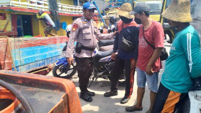 Demi Menciptakan Pilkada yang Damai, Jajaran Sat Polairud Polres Rembang Cooling System di Kampung Nelayan