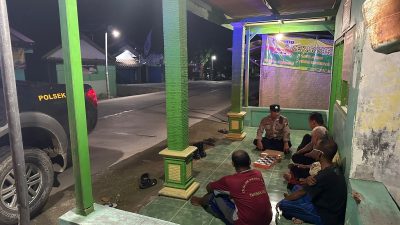 Blusukan Malam Hari, Anggota Polsek Sale Sampaikan Himbauan Cipta Kondisi Kamtibmas Pasca Pilkada 2024