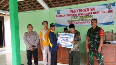 Pastikan Penyaluran BLT DD Tepat Sasaran, Polmas Polsek Sedan Laksanakan Monitoring & Pengamanan