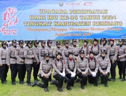 Hari Ibu ke 96 Tahun 2024, Polwan Polres Rembang Bertindak Sebagai Petugas Upacara