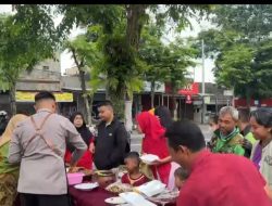 Berkah Food 47 Catering Milik Iptu Agung Muryo Bagikan Ratusan Porsi Dalam Jumat Berkah Di Boyolali