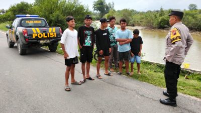 Gelar Patroli Blue Light, Polsek Sarang Temui Para Remaja & Berikan Himbauan Kamtibmas