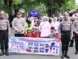 Kapolres Rembang Bersama Ibu Ketua Bhayangkari Turut Ikut Sosialisasikan Penerimaan Peserta Didik Baru TK Kemala Bhayangkari Rembang